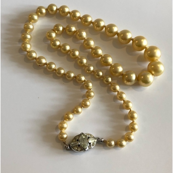 Crown Trifari Jewelry - Crown Trifari Vintage Pearl and Rhinestone Necklace